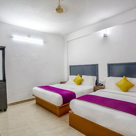 Fabhotel Abrigo Residency Anaviratty Esterno foto