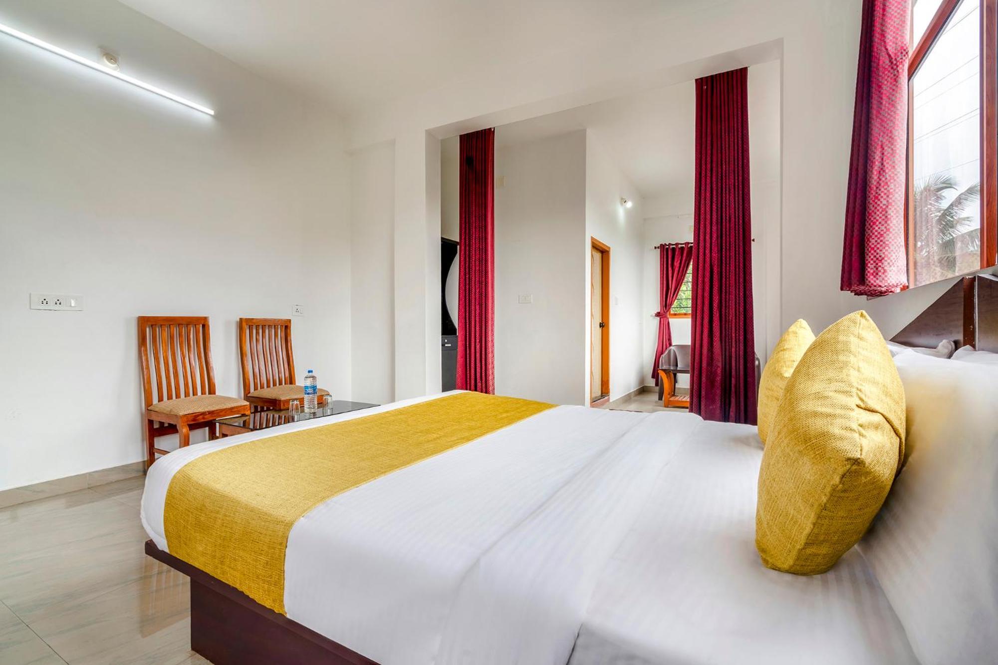 Fabhotel Abrigo Residency Anaviratty Esterno foto
