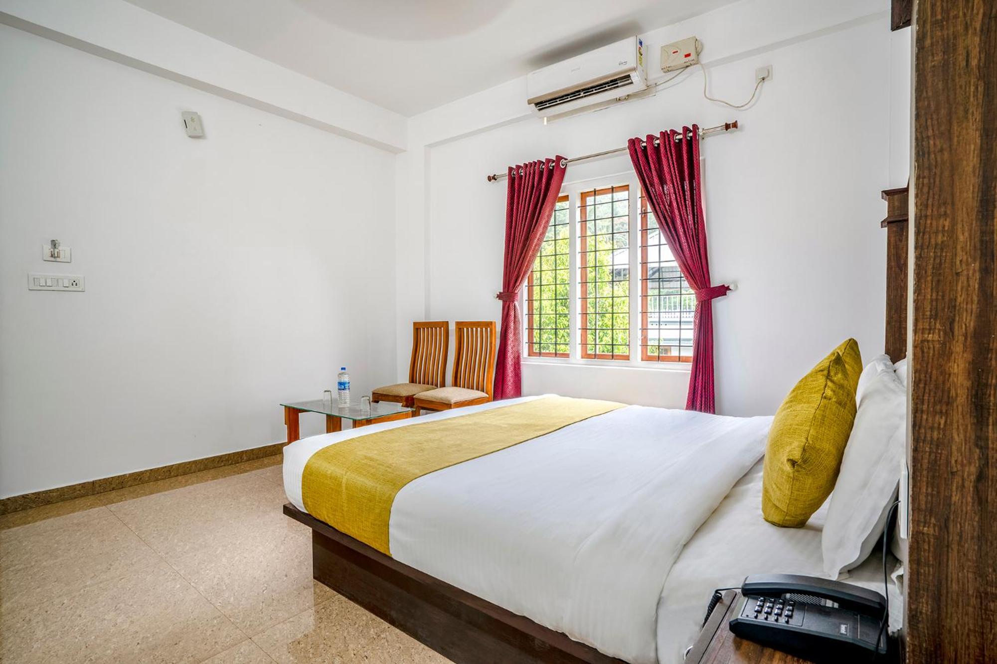 Fabhotel Abrigo Residency Anaviratty Esterno foto